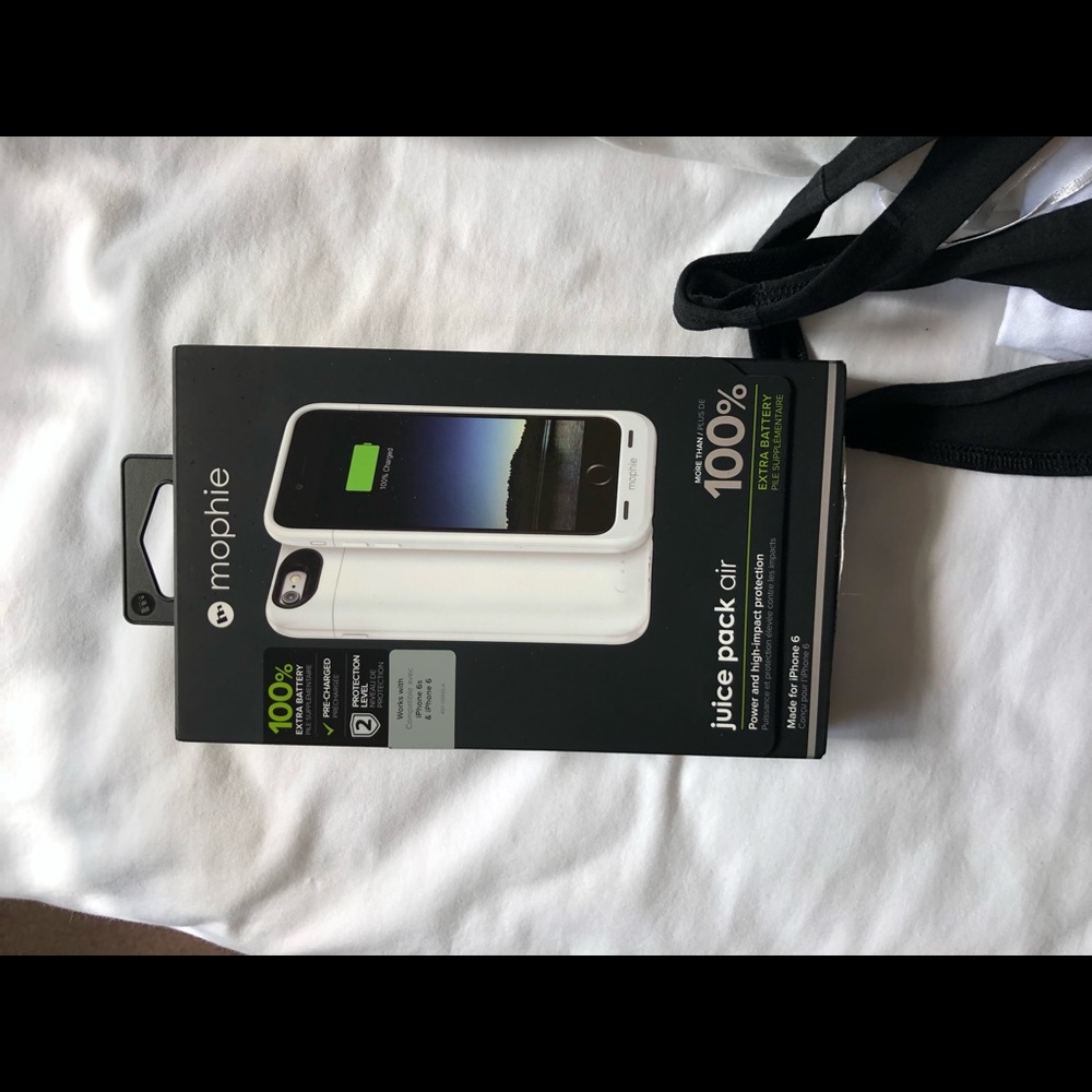 White charging case
